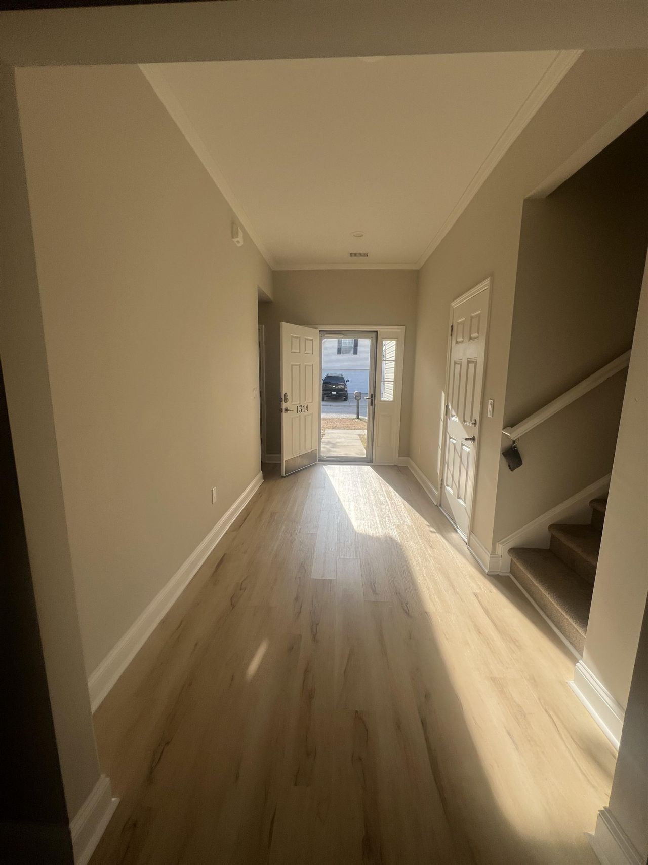 1314 Chelsea Ln. Photo 2