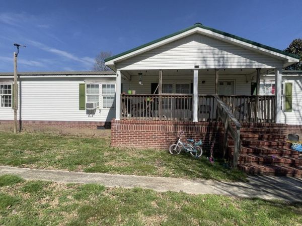 4002 Deans Shop Rd, Estill Springs, TN 37330