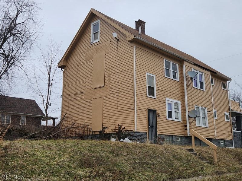 3568 E 118th Street, Cleveland, OH 44105 Photo 4