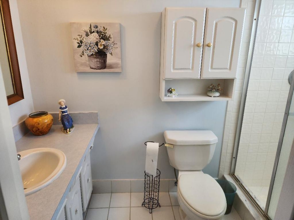 4141 NW 44th Avenue, Unit 426, Lauderdale Lakes, FL 33319 Photo