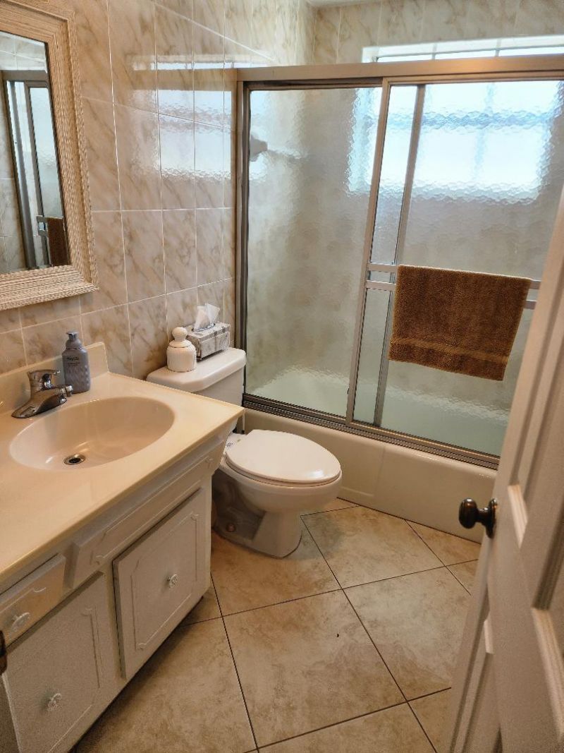 4141 NW 44th Avenue, Unit 426, Lauderdale Lakes, FL 33319 Photo