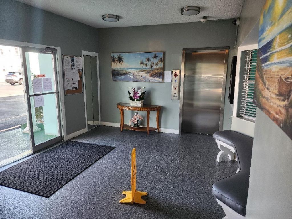 4141 NW 44th Avenue, Unit 426, Lauderdale Lakes, FL 33319 Photo