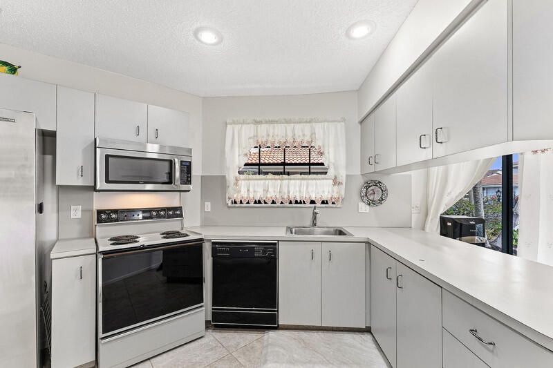 8638 Eagle Run Drive, Unit 15, Boca Raton, FL 33434 Photo