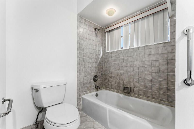 8638 Eagle Run Drive, Unit 15, Boca Raton, FL 33434 Photo