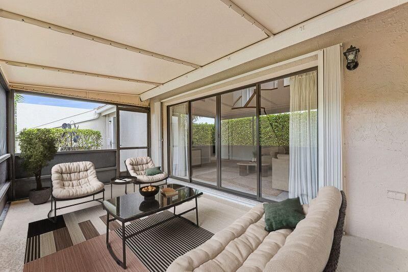 8638 Eagle Run Drive, Unit 15, Boca Raton, FL 33434 Photo