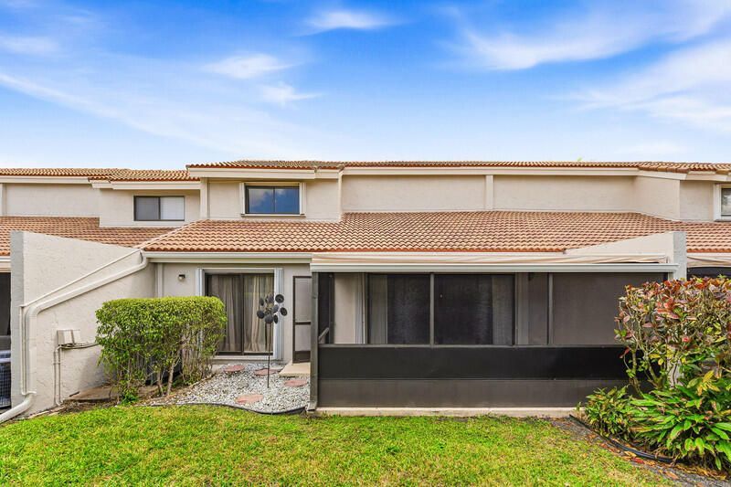 8638 Eagle Run Drive, Unit 15, Boca Raton, FL 33434 Photo