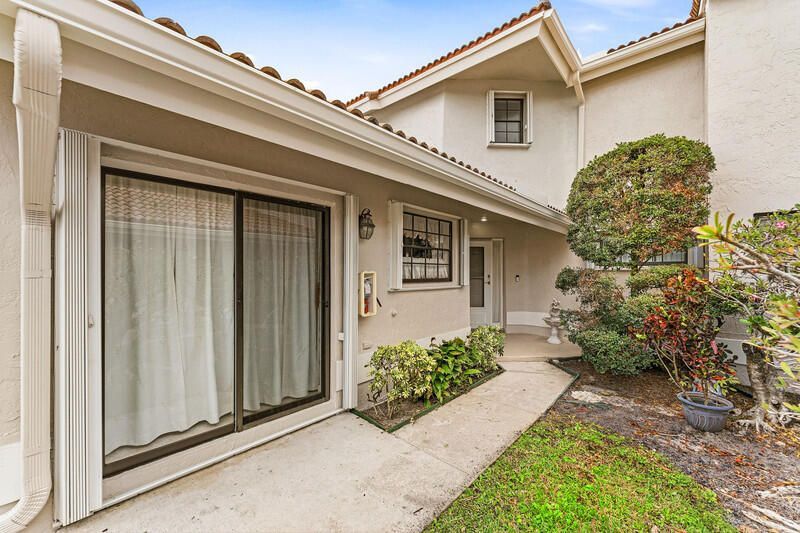 8638 Eagle Run Drive, Unit 15, Boca Raton, FL 33434 Photo