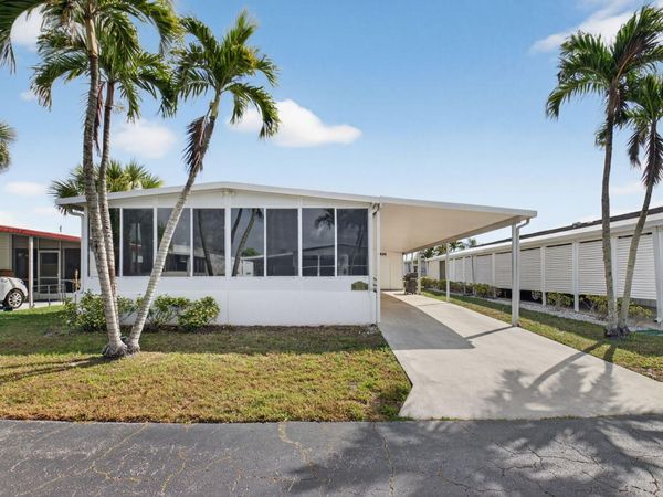 53002 Del Rio Bay, Boynton Beach, FL 33436