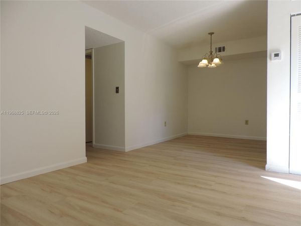 566 NW 114th Ave, Unit 204, Sweetwater, FL 33172