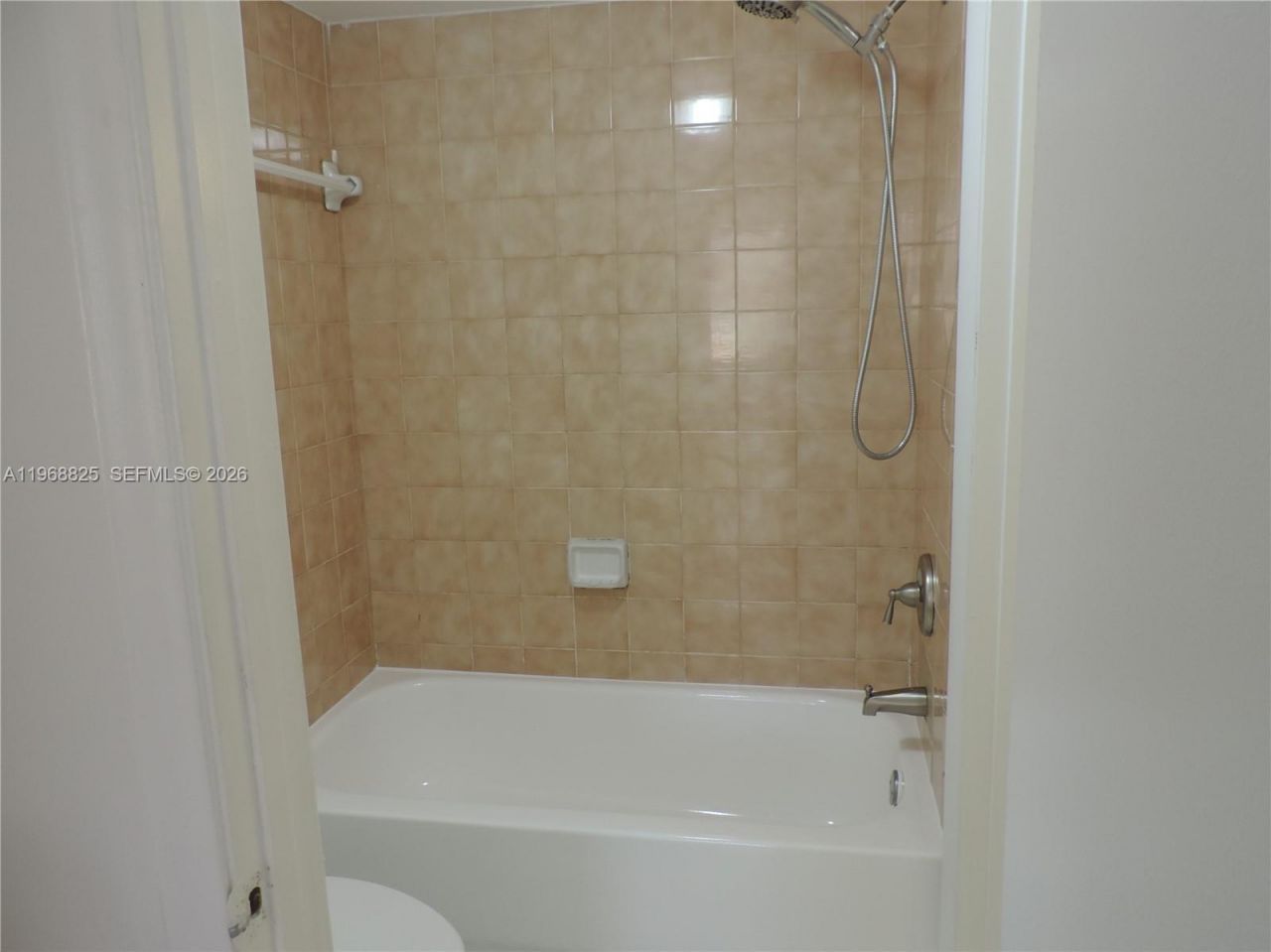 566 NW 114th Ave, Unit 204, Sweetwater, FL 33172 Photo