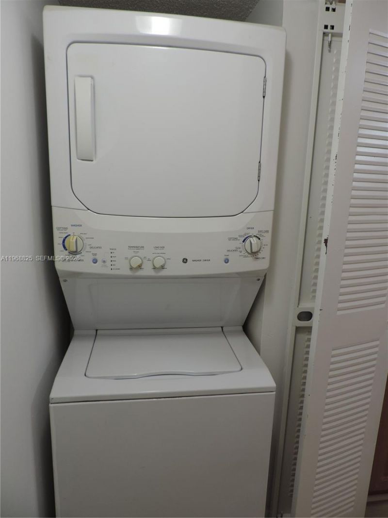 566 NW 114th Ave, Unit 204, Sweetwater, FL 33172 Photo