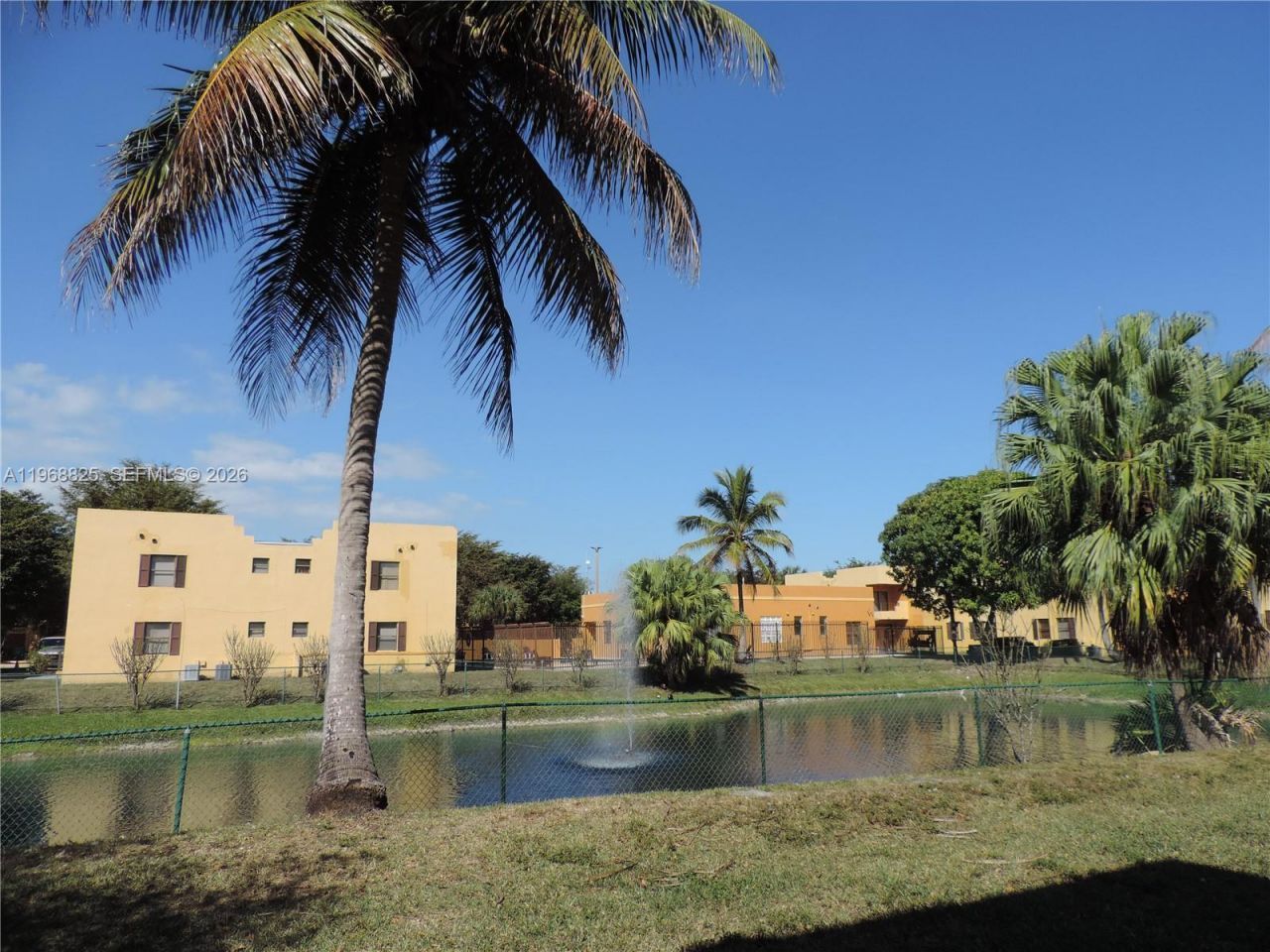 566 NW 114th Ave, Unit 204, Sweetwater, FL 33172 Photo