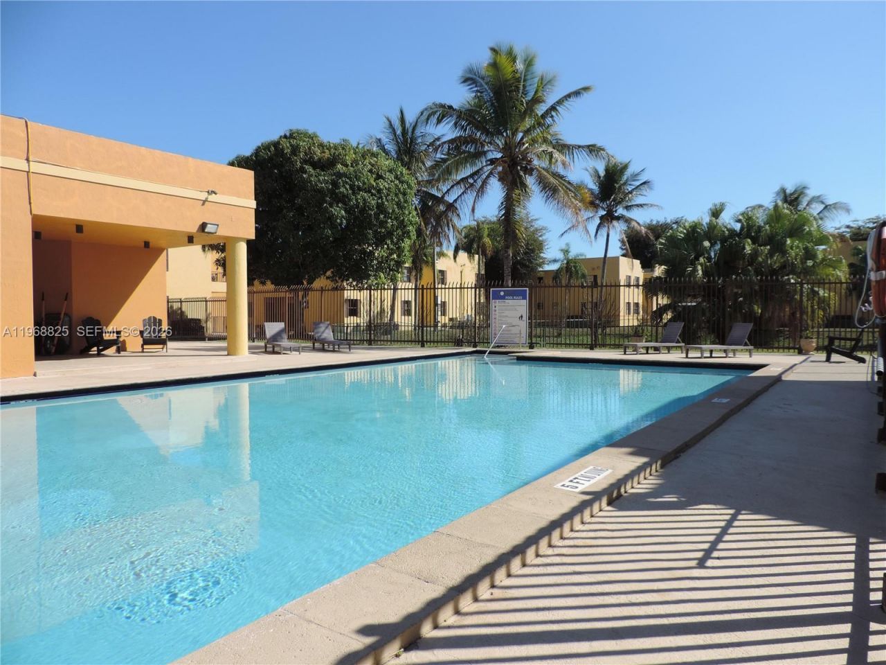 566 NW 114th Ave, Unit 204, Sweetwater, FL 33172 Photo