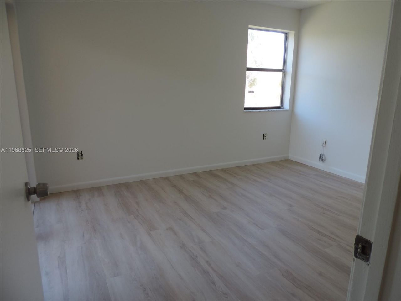 566 NW 114th Ave, Unit 204, Sweetwater, FL 33172 Photo