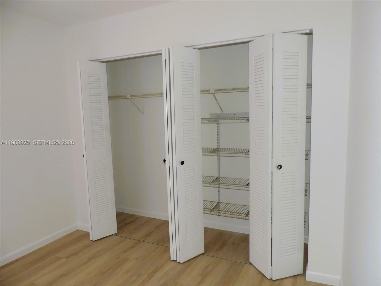 566 NW 114th Ave, Unit 204, Sweetwater, FL 33172 Photo