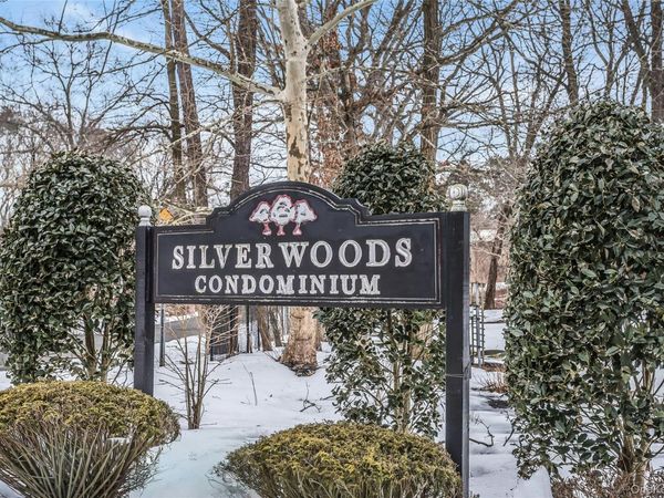 47 Max Court, Islandia, NY 11749