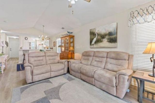 1262 River Oaks Dr. Photo 13