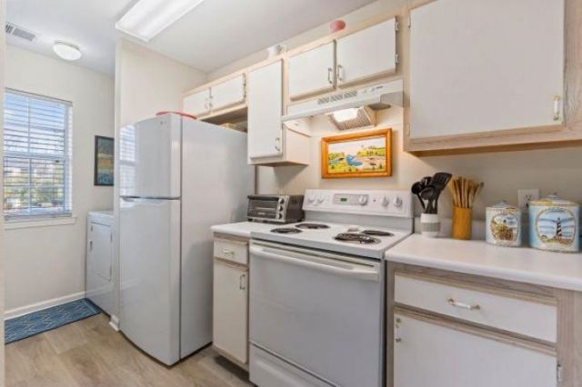 1262 River Oaks Dr. Photo 9