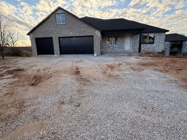 671 W Bridgewood Court , Springfield, MO 65803