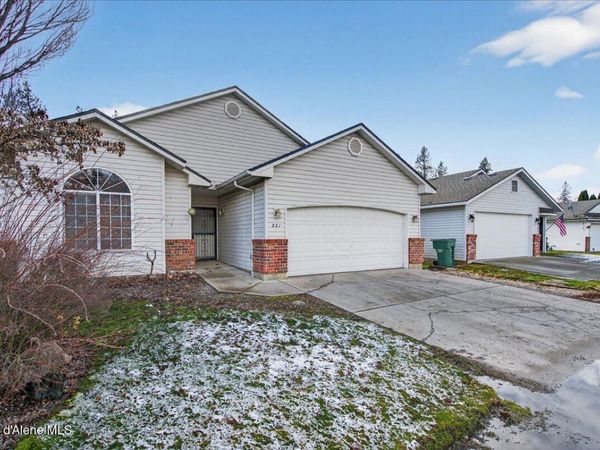 221 W Frontier TRL, Post Falls, ID 83854