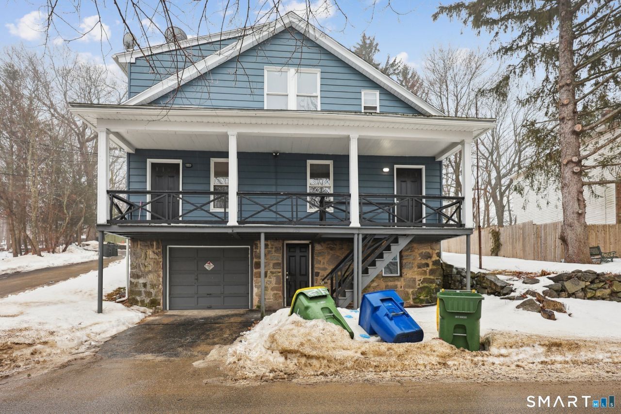 179 Rhode Island, Waterbury, CT 06704 Main Photo