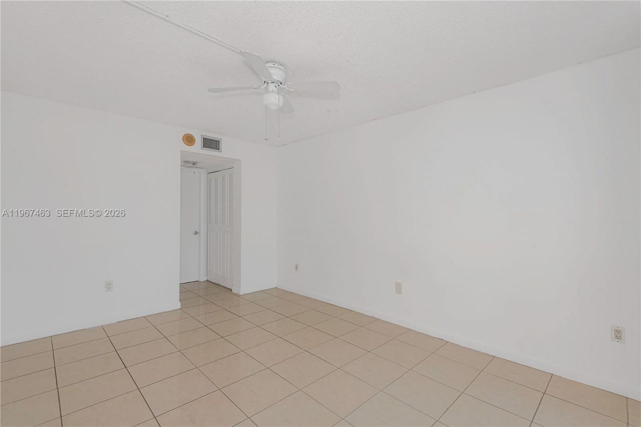 1200 NE Miami Gardens Dr , Unit 905W, Miami, FL 33179 Photo