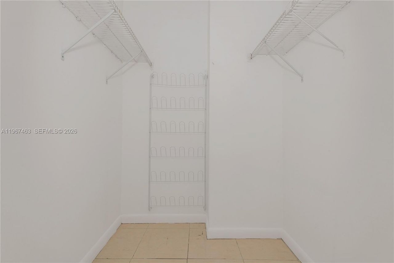 1200 NE Miami Gardens Dr , Unit 905W, Miami, FL 33179 Photo