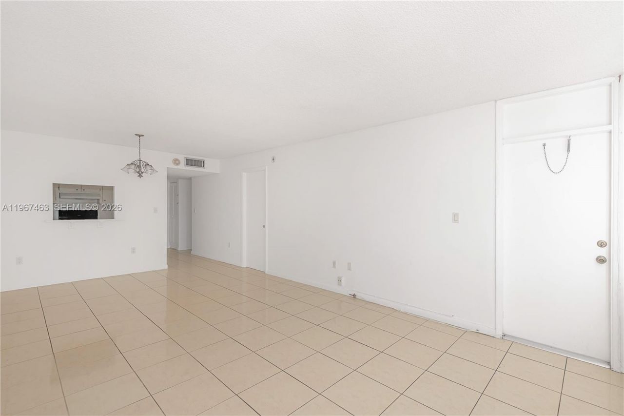 1200 NE Miami Gardens Dr , Unit 905W, Miami, FL 33179 Photo