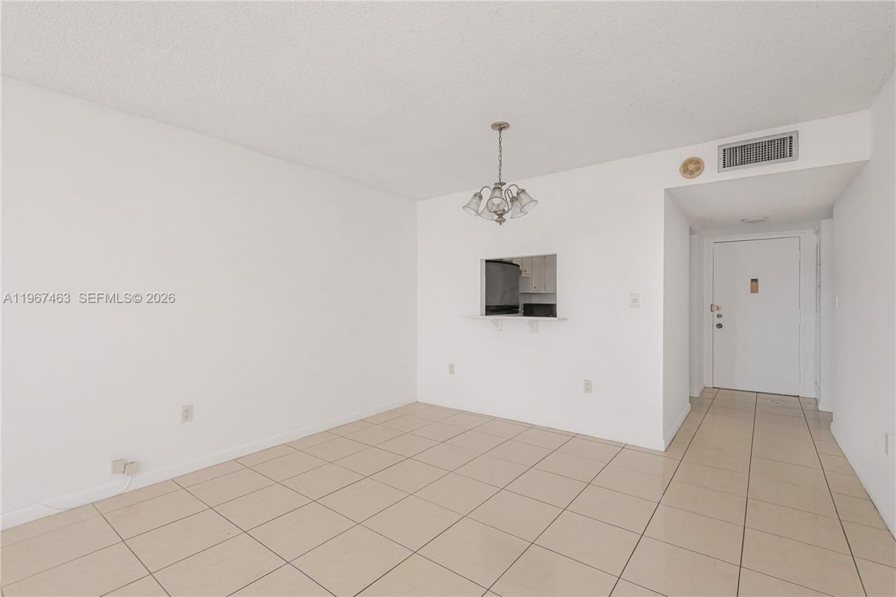 1200 NE Miami Gardens Dr , Unit 905W, Miami, FL 33179 Photo