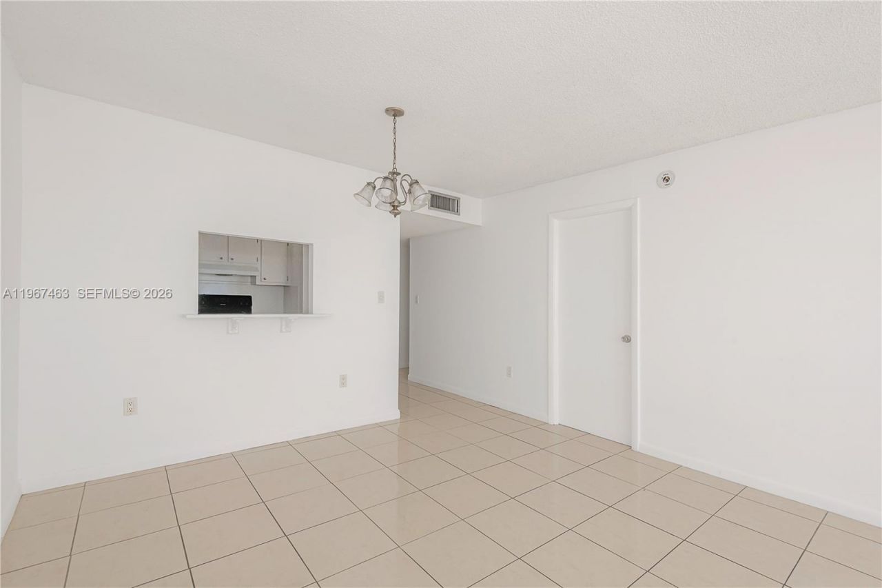 1200 NE Miami Gardens Dr , Unit 905W, Miami, FL 33179 Photo