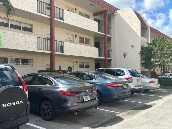 8960 S Hollybrook Blvd , Unit 109, Pembroke Pines, FL 33025