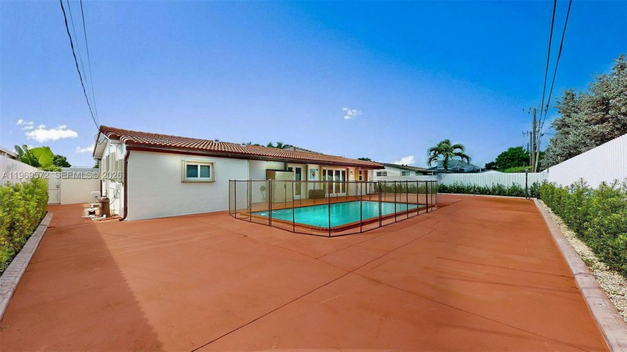 9331 SW 57th Ter, Miami, FL 33173 Photo