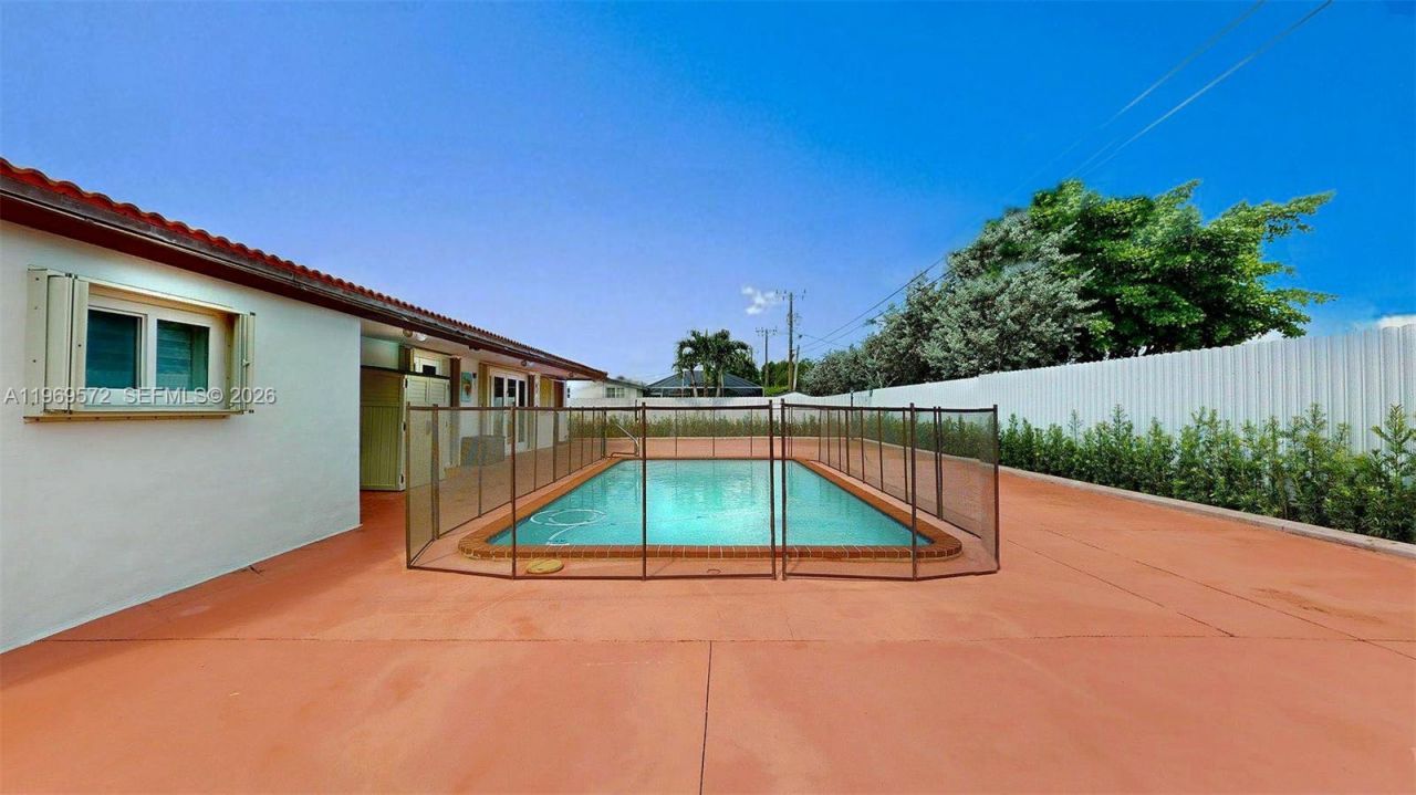 9331 SW 57th Ter, Miami, FL 33173 Photo