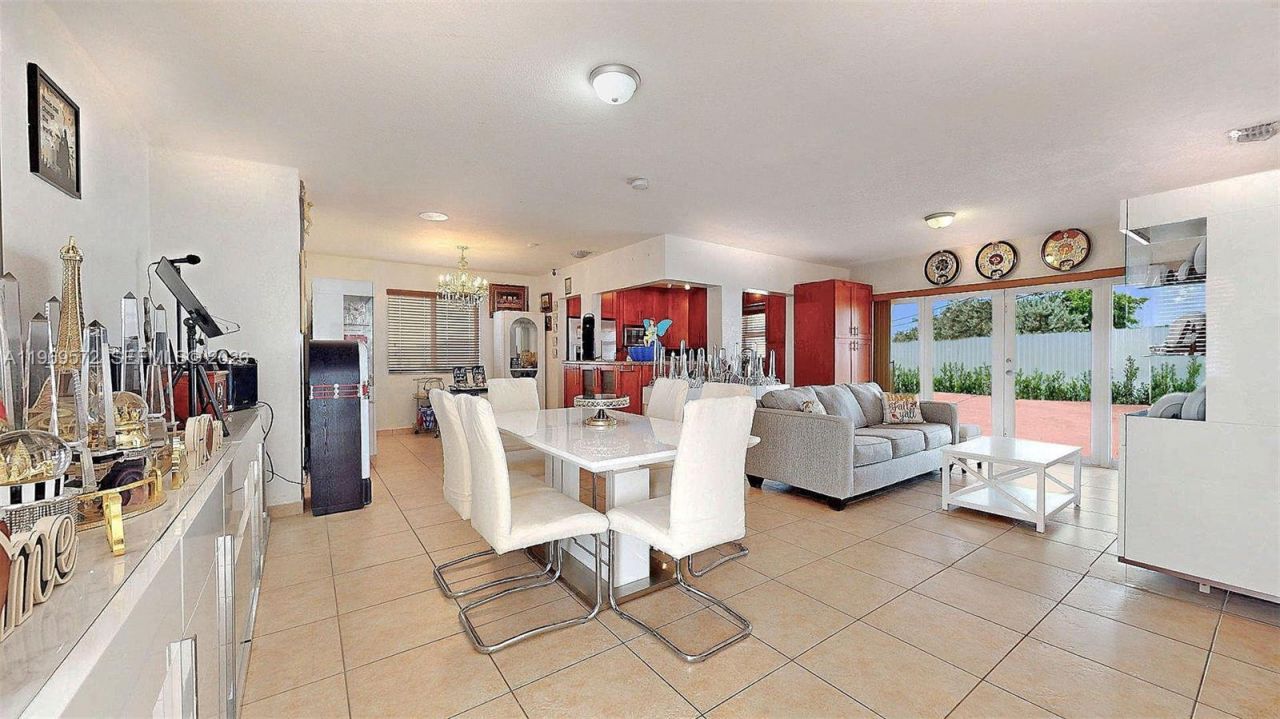 9331 SW 57th Ter, Miami, FL 33173 Photo