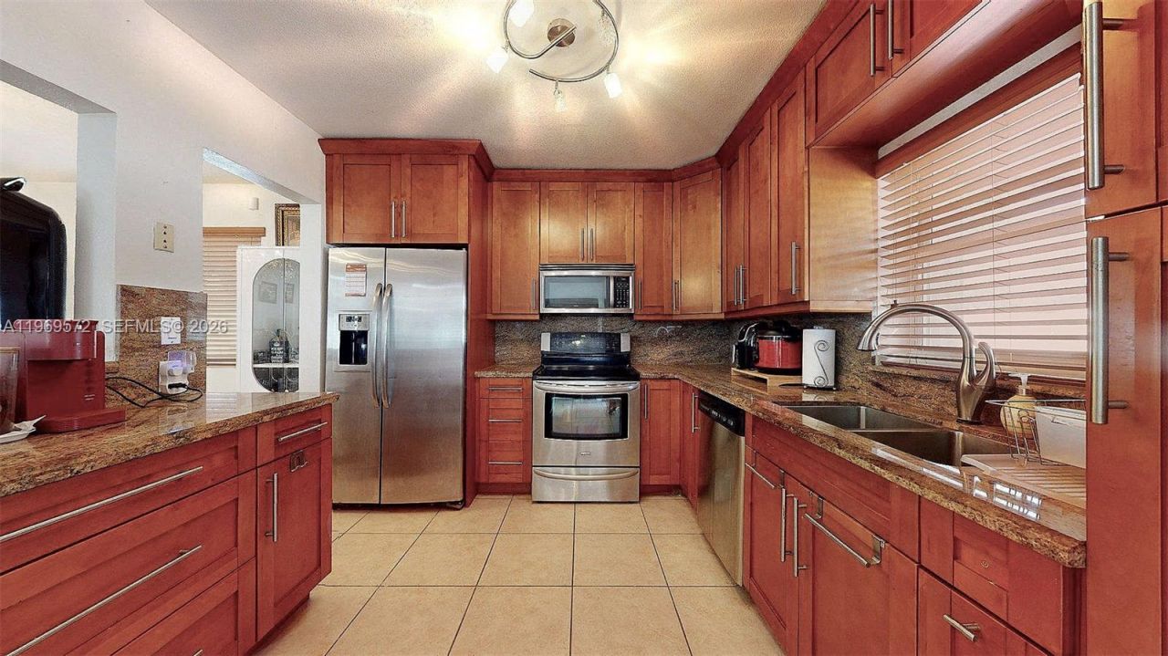 9331 SW 57th Ter, Miami, FL 33173 Photo