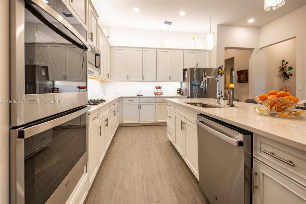 7718 N Blue Spring Dr, Parkland, FL 33067 Photo