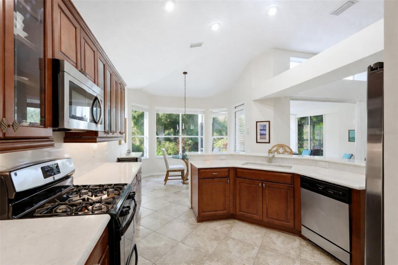 6411 Berkshire Place, University Park, FL 34201 Photo