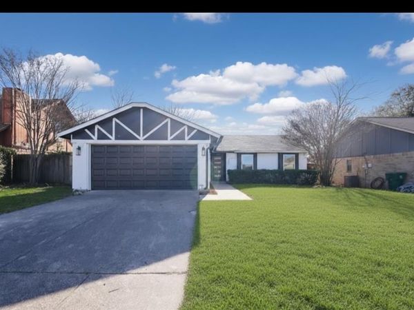 3921 Teaberry Lane, Fort Worth, TX 76133