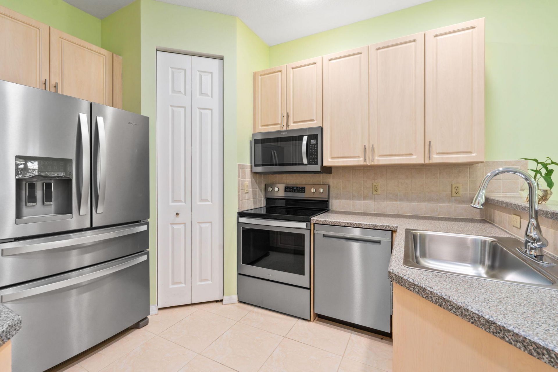 602 Mariner Bay Boulevard, Fort Pierce, FL 34949 Photo