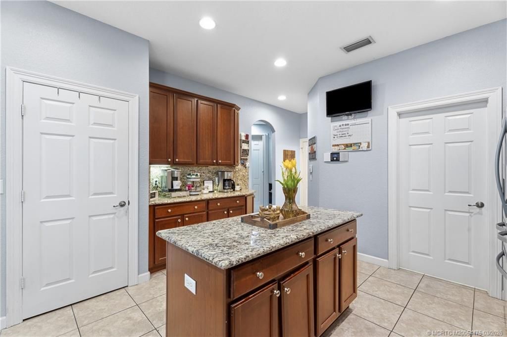 5935 SE Crooked Oak Avenue, Hobe Sound, FL 33455 Photo