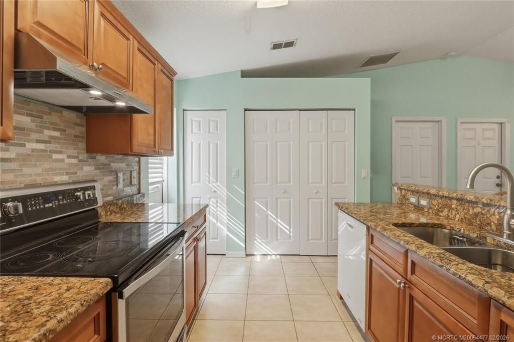 726 SW Bond Road, Port Saint Lucie, FL 34953 Photo