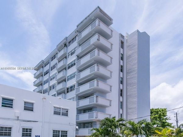 7118 Bonita Dr, Unit 704, Miami Beach, FL 33141
