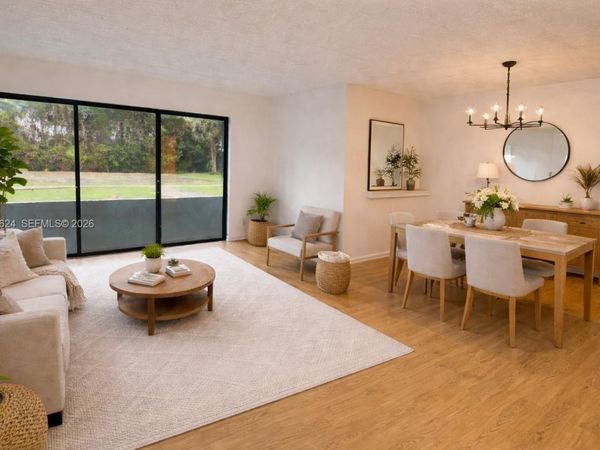 1800 N Congress Ave, Unit 102, West Palm Beach, FL 33401