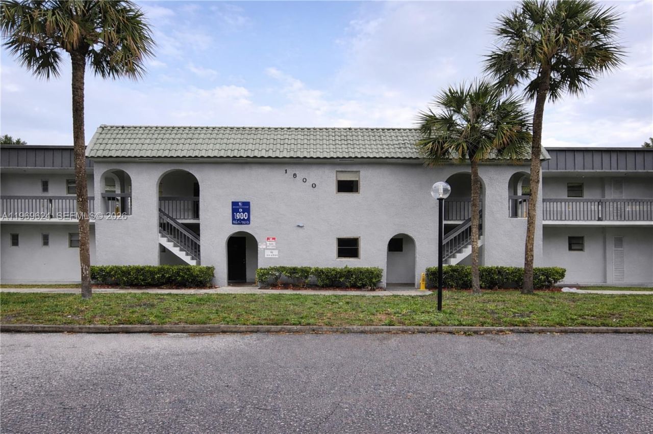 1800 N Congress Ave, Unit 102, West Palm Beach, FL 33401 Photo