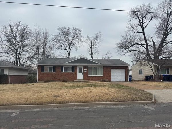 1290 Mullanphy Road , Florissant, MO 63031