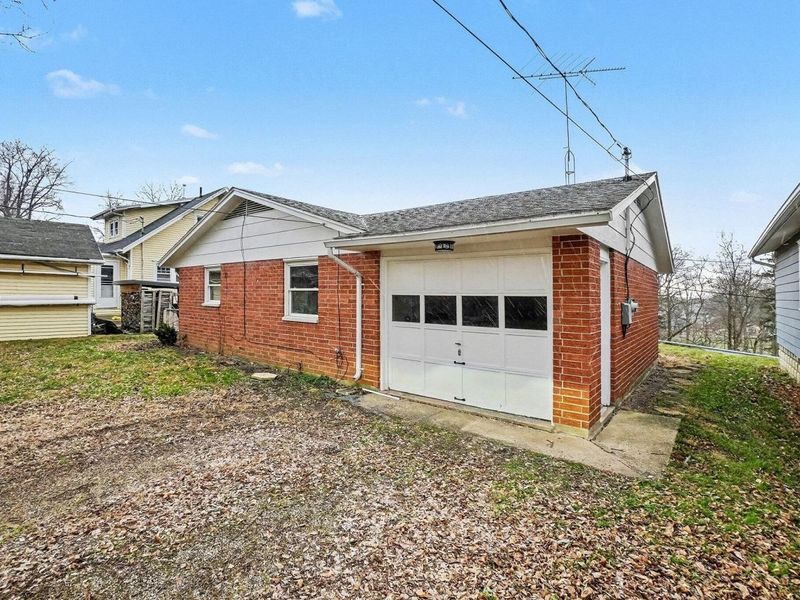 1102 Fountain Boulevard, Piqua, OH 45356 Photo 4