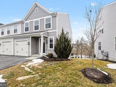 8110 KELLY DRIVE, HARRISBURG, PA 17112