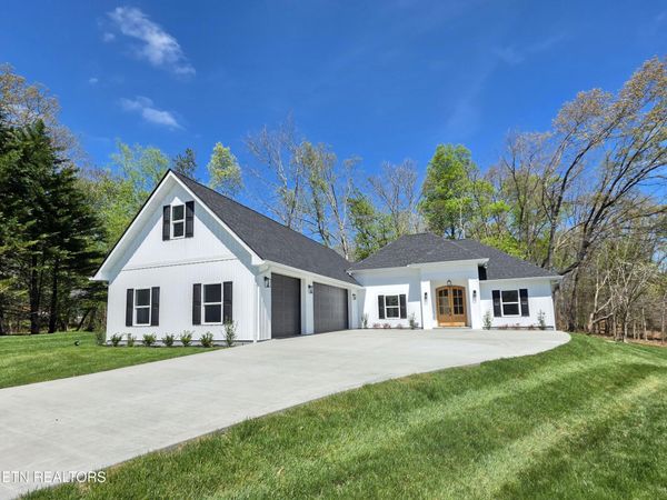 518 Gohi Tr, Vonore, TN 37885