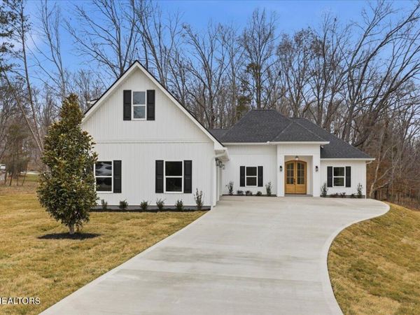 518 Gohi Tr, Vonore, TN 37885