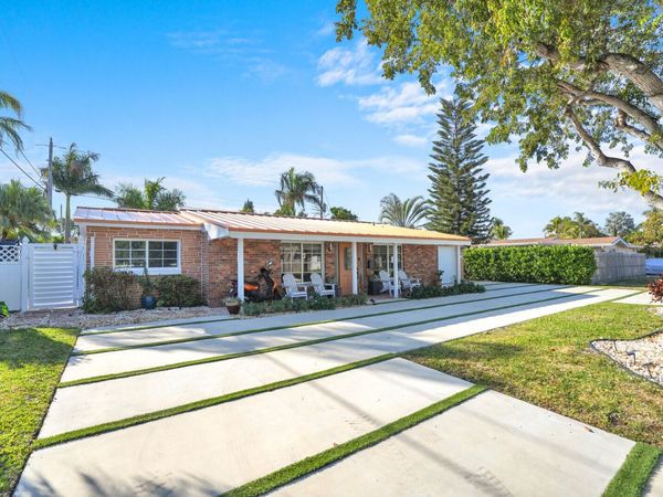 733 SE 10th Avenue, Deerfield Beach, FL 33441